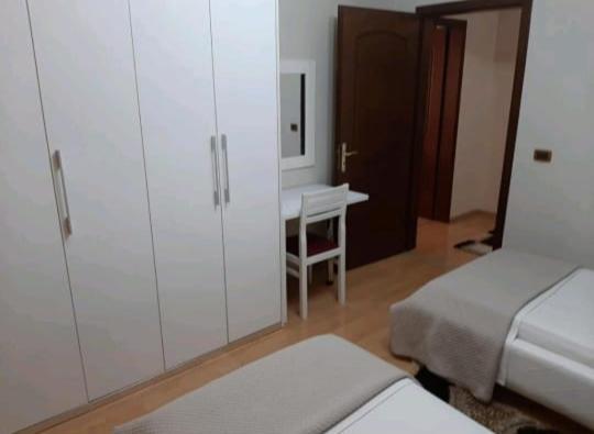 Erina Luxury Apartment Тирана Екстериор снимка